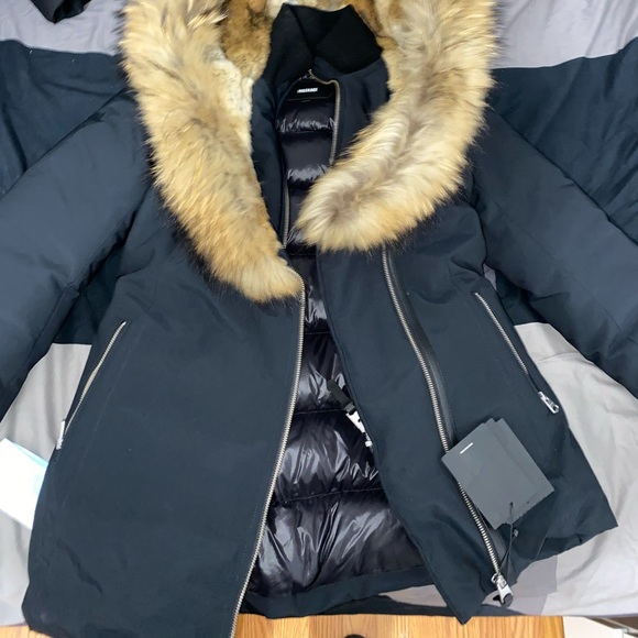 Alive Mackage Size M